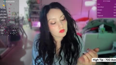 vesafine online show from April 4, 7:15 am