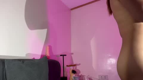 via_olala online show from December 18, 6:58 pm