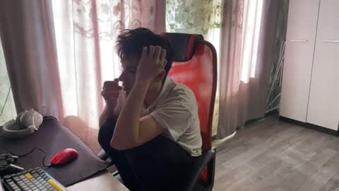 vialeras online show from April 8, 8:06 am