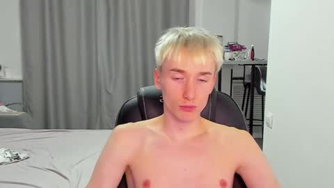 vibemygirl online show from September 26, 11:51 am