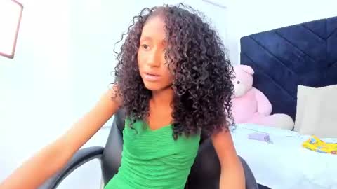 Vicky Castillo online show from June 25, 11:10 pm
