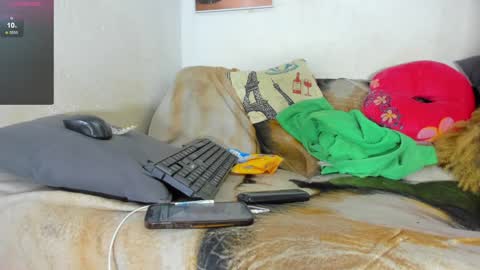 Snapshot of vicky_hotteei chatting on February 2, 12:09 am vicky manuela online show from February 2, 12:09 am