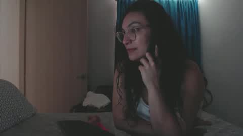 vickyjuice1 online show from February 25, 5:05 pm