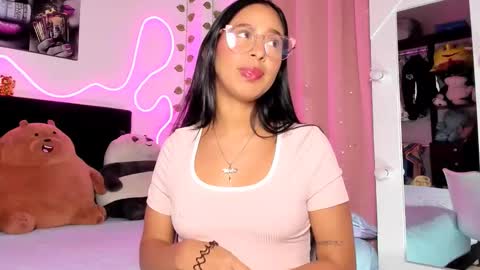 VICTORIA 3 online show from November 26, 3:15 am