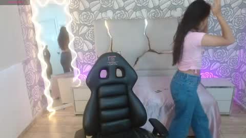 victoria1_tay online show from April 18, 7:18 pm