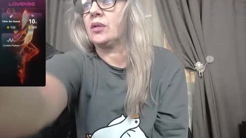 victoria50 online show from October 14, 7:33 am