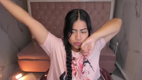 victoria_b_ online show from September 30, 7:57 pm