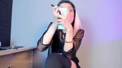 Victoria online show from October 9, 5:07 pm