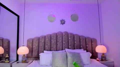 valentina online show from February 25, 12:31 pm