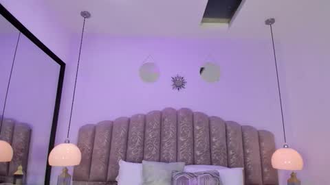 valentina online show from February 11, 12:31 pm