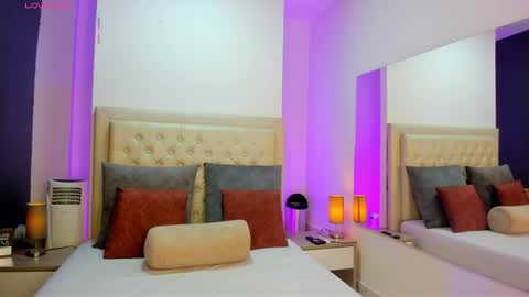 Victoria online show from October 12, 8:54 pm