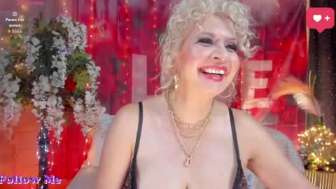 diorvictoria9 online show from May 29, 6:39 pm
