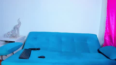 Victoria  online show from November 25, 5:12 pm