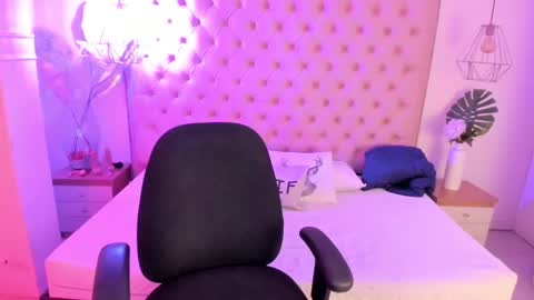 victoria_kitt online show from October 13, 7:16 pm