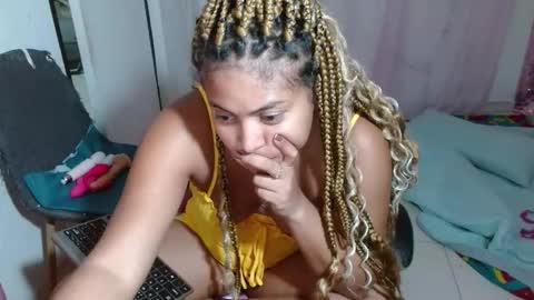 VICKY online show from November 15, 2:13 am