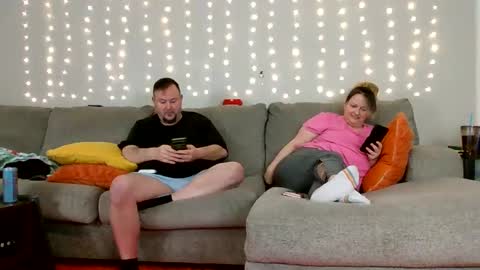 Victoria and Jesse online show from January 23, 2:55 am