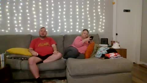 Victoria and Jesse online show from October 9, 8:20 am