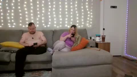 Victoria and Jesse online show from September 26, 5:37 am