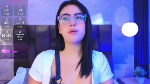 Victoria Andrade online show from March 28, 12:17 pm