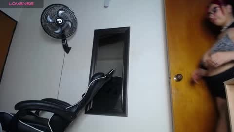 victoriamil1 online show from February 13, 7:10 pm