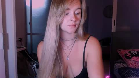 Eva and Victor online show from October 26, 12:17 pm