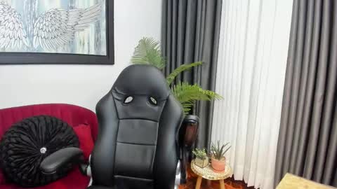 victoriapaker online show from March 24, 12:00 pm