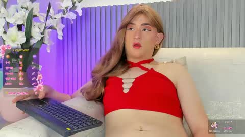 victoriastrom  online show from May 22, 2:57 pm