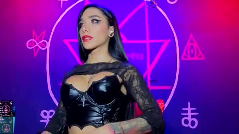 Victoria Vampire online show from October 9, 1:11 am