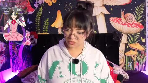 victoriia_thompson online show from April 9, 9:20 pm