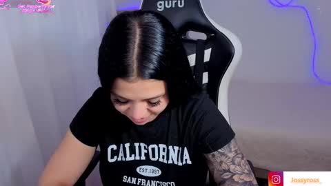 V  I C  T O R I A  online show from February 3, 8:24 pm