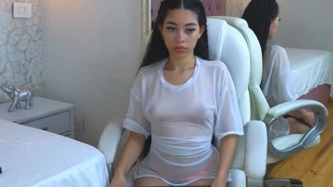 Violet  online show from January 12, 9:22 pm