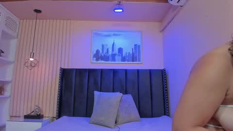 Viiolett online show from October 7, 9:22 pm