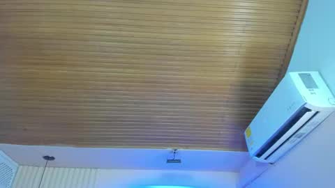 Viiolett online show from February 15, 7:34 pm