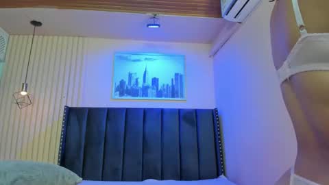 Viiolett online show from February 18, 7:57 pm