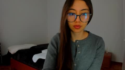 viithoney online show from October 14, 6:38 am