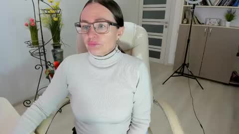 Ukrainian-woman online show from December 15, 10:55 am