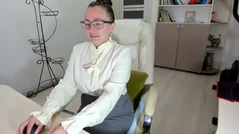 Ukrainian-woman online show from November 16, 11:12 am