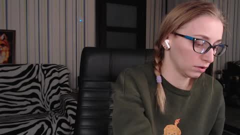 Vika online show from March 12, 1:03 am