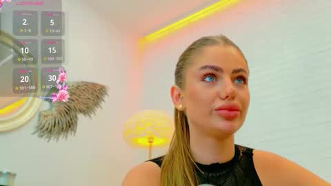 vikafever online show from November 11, 7:43 am