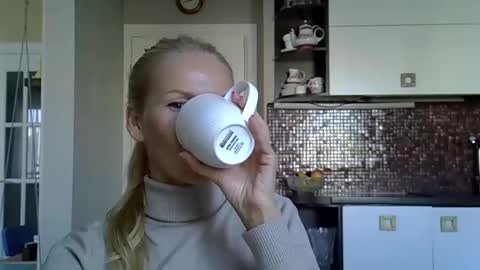 viki_loun5 online show from September 30, 10:37 am