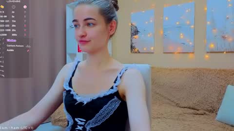 vikiberry online show from April 12, 7:45 am