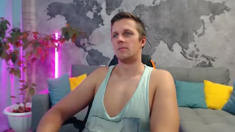 vikingchrisss online show from November 24, 11:42 am