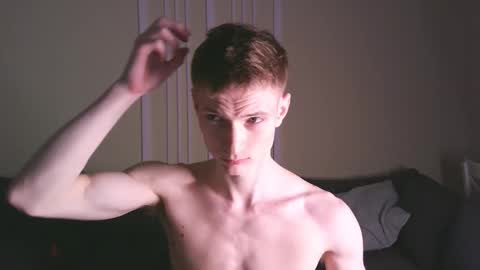 Max online show from October 12, 10:33 pm