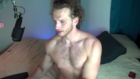 Snapshot of viktor_secret chatting on December 27, 1:39 pm fansly VITEKsecret online show from December 27, 1:39 pm