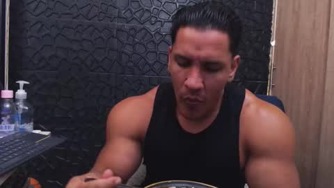 Viktor Herrera online show from November 7, 6:32 pm