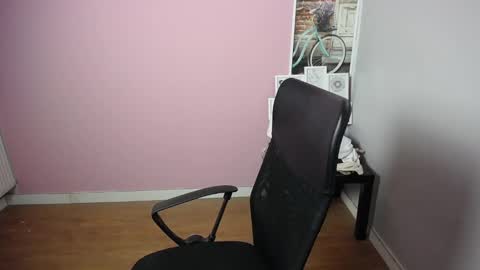 viktoria_lovely online show from December 14, 12:33 pm