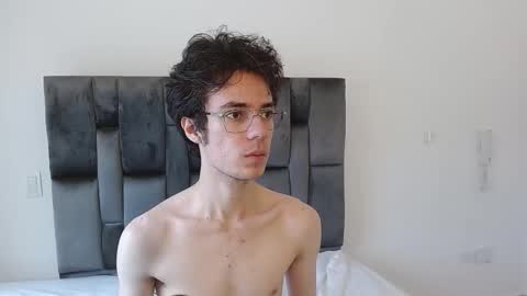 viktornoir online show from October 23, 7:04 pm