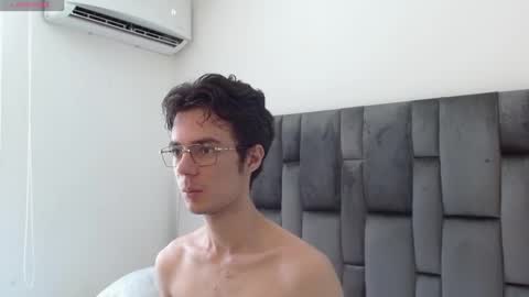 viktornoir online show from September 29, 4:06 pm