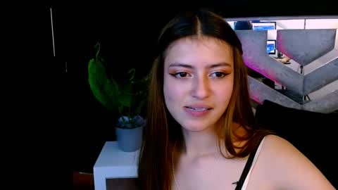 viky_evanss online show from November 13, 8:11 pm