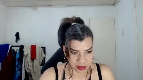 VIKY ADAMS online show from February 26, 1:54 pm